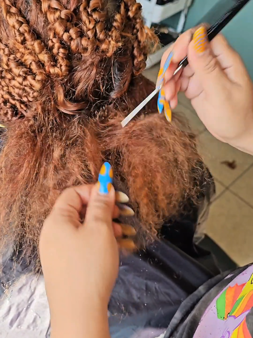 @ItzelbraidsTJ