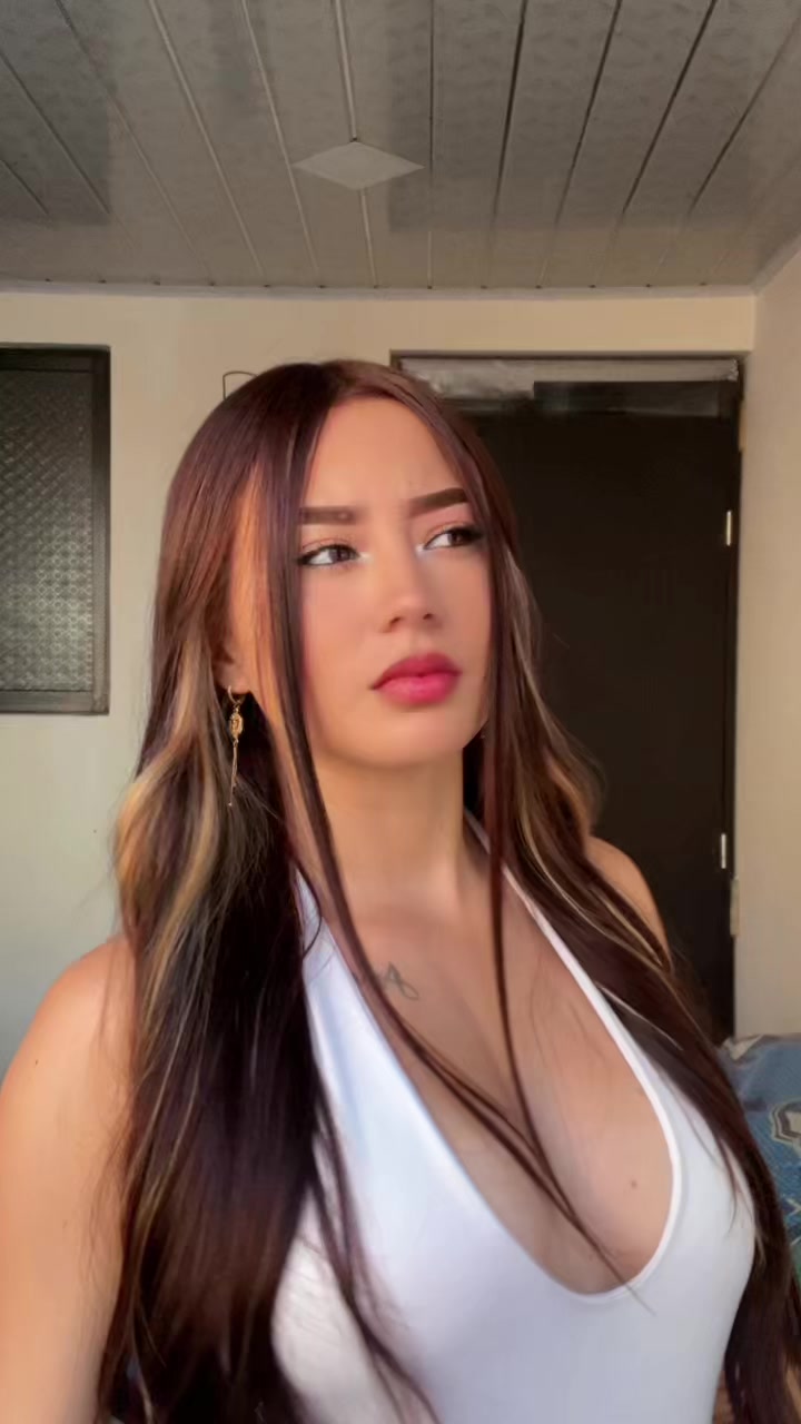 @Luna🌹