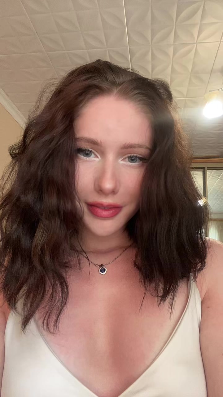@𝐌𝐚𝐫𝐢𝐚𝐀𝐝𝐚𝐦𝐨𝐯𝐚♡