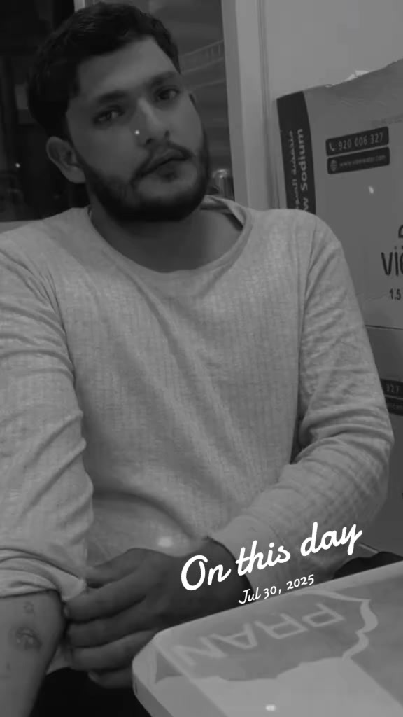 @Chandu, Shind shazada 🤪🥀🕶️