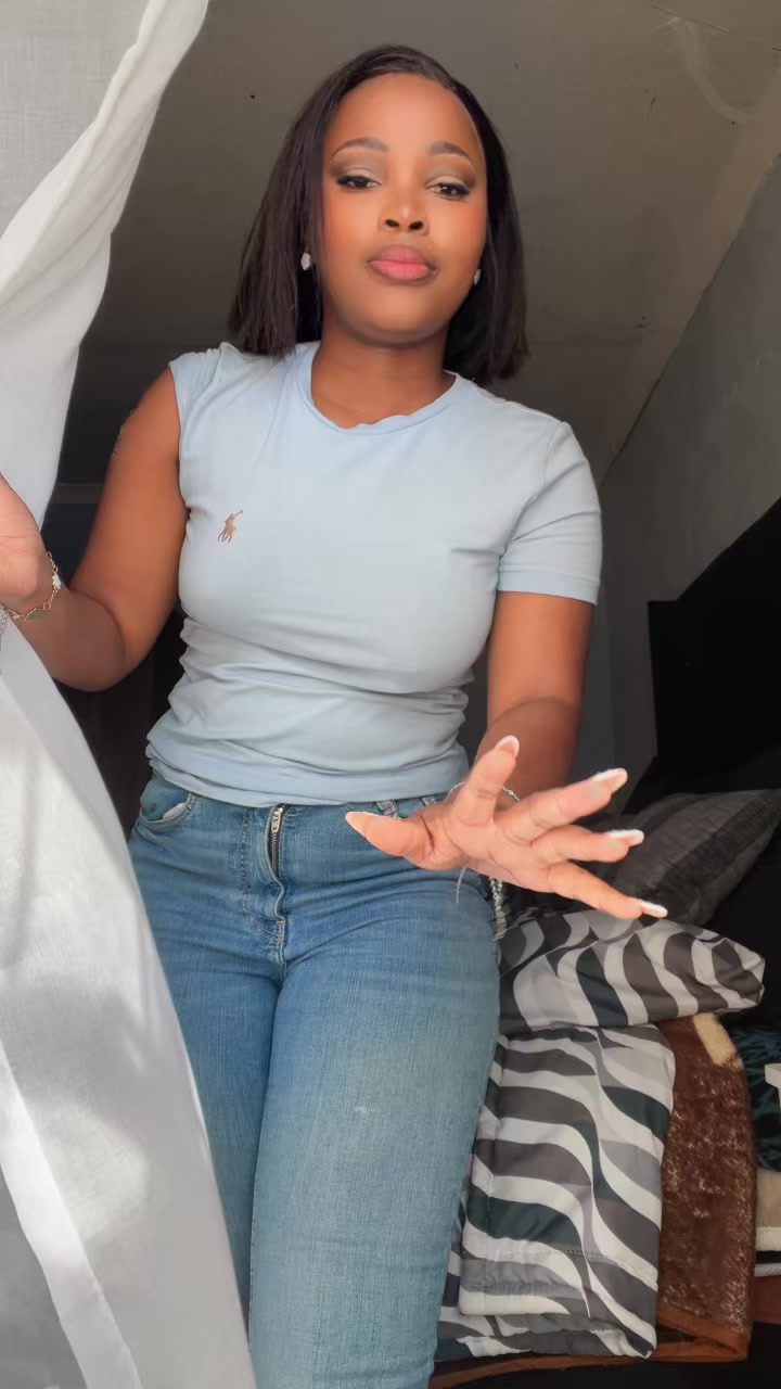 @Jessica Taueatsoala