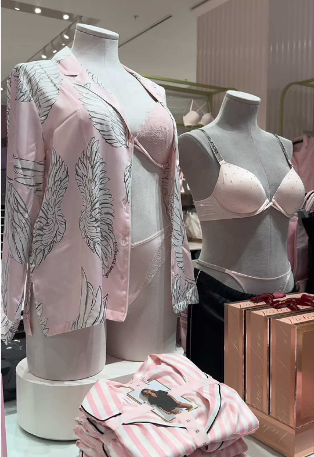 @victoriassecret_uk