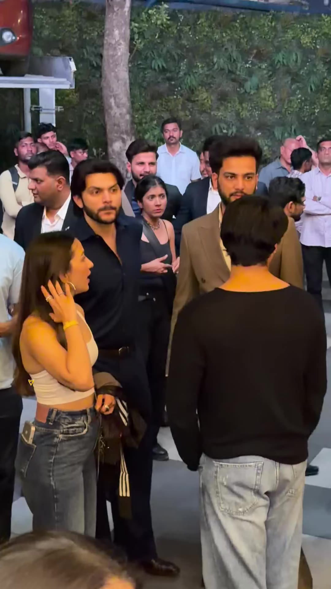 @Viral Bhayani