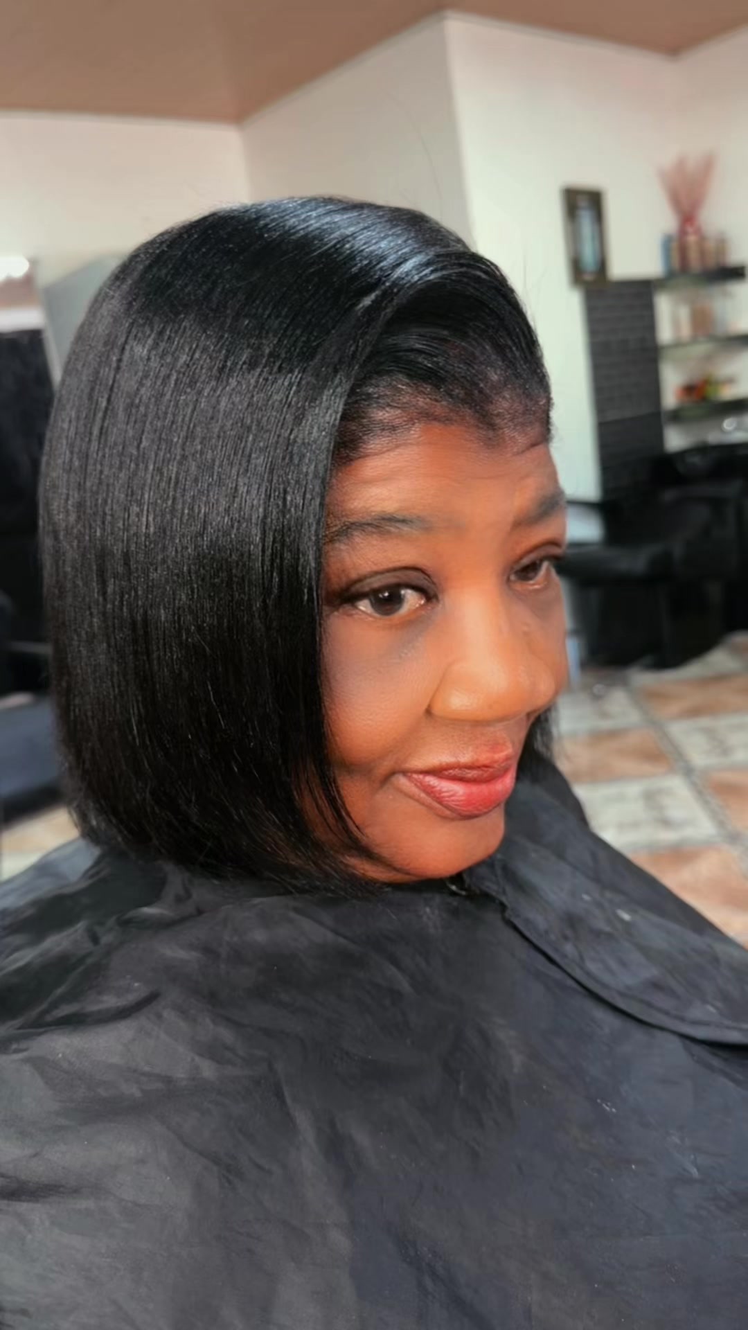 @haircomesdelana