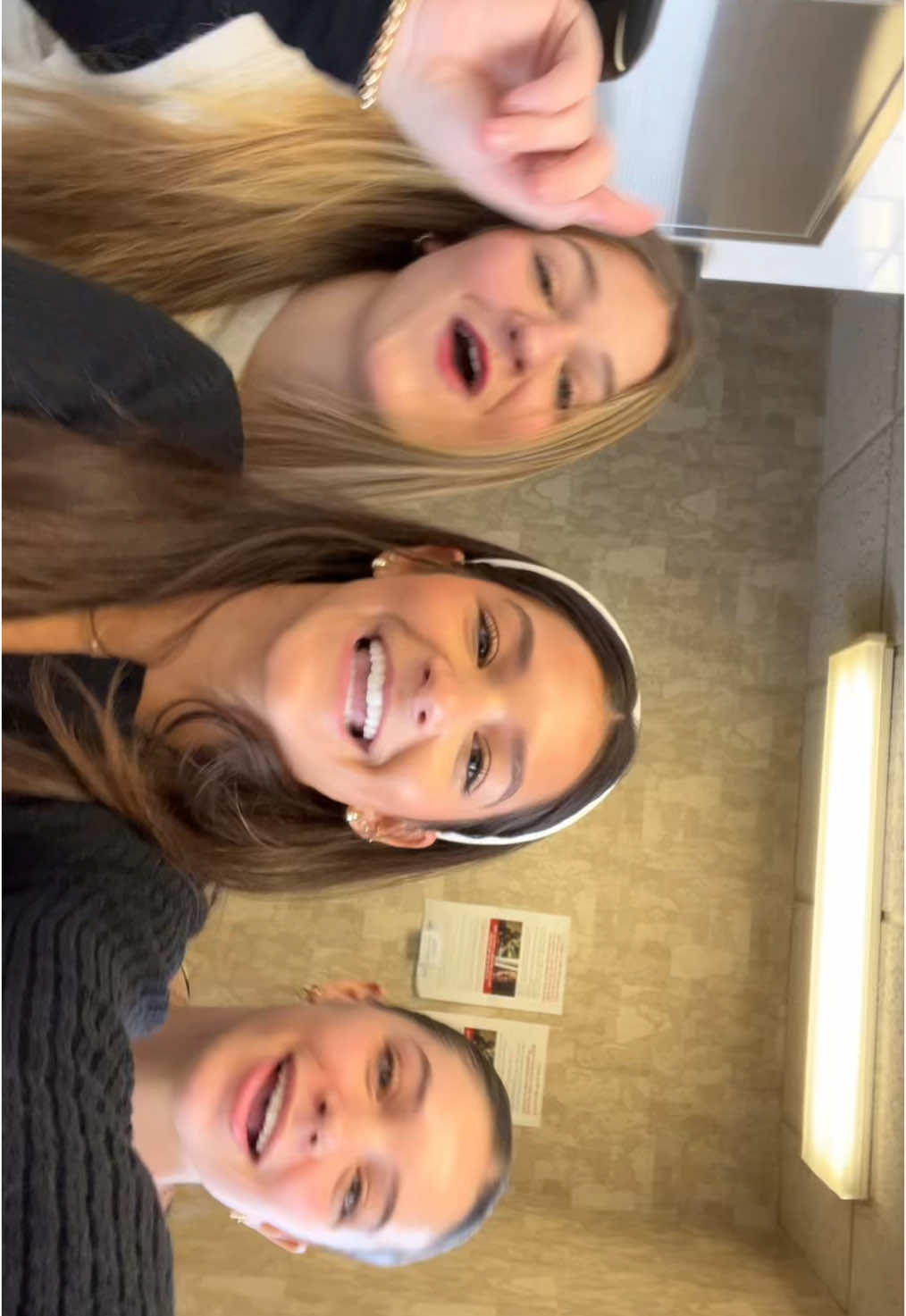 @Sophia
