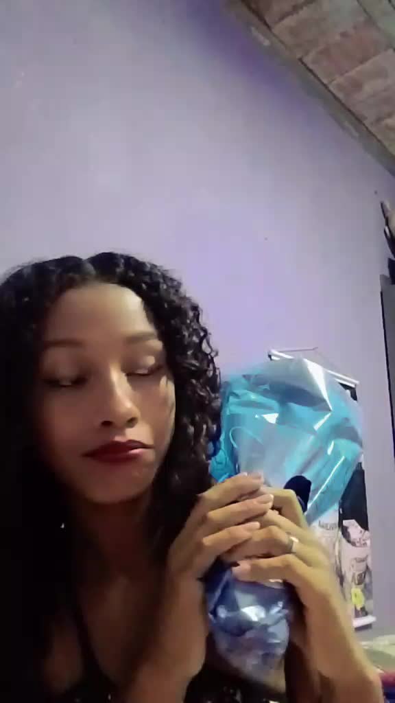 @kiaraluiza