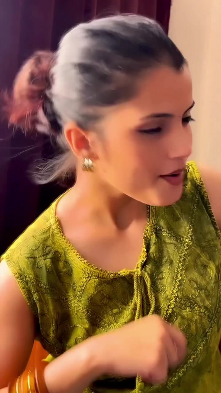 @AkshitaDwivedi