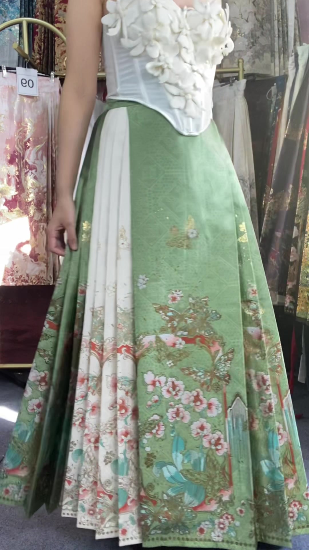@exquisitevintageskirt