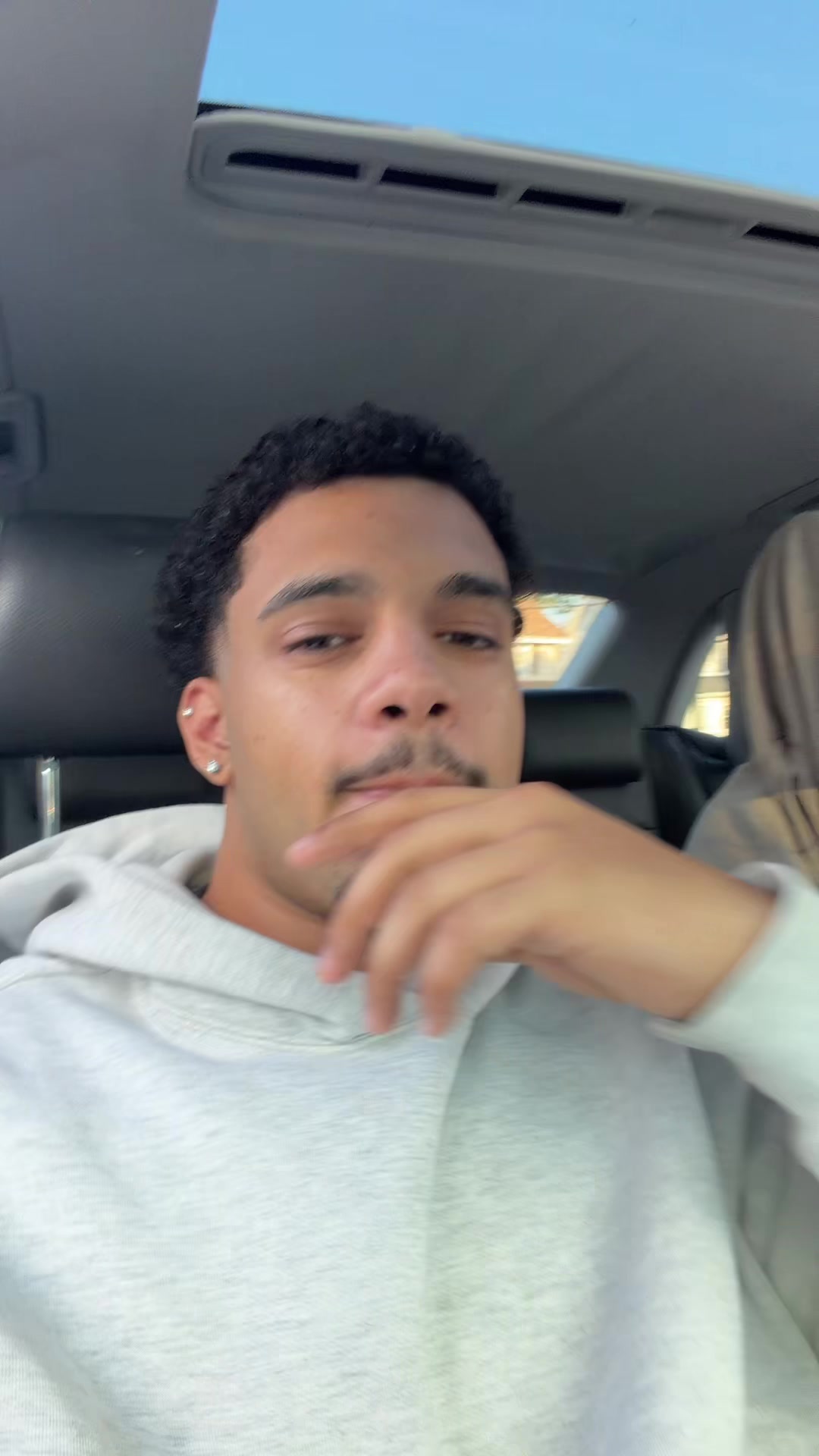 @r2sheistyy