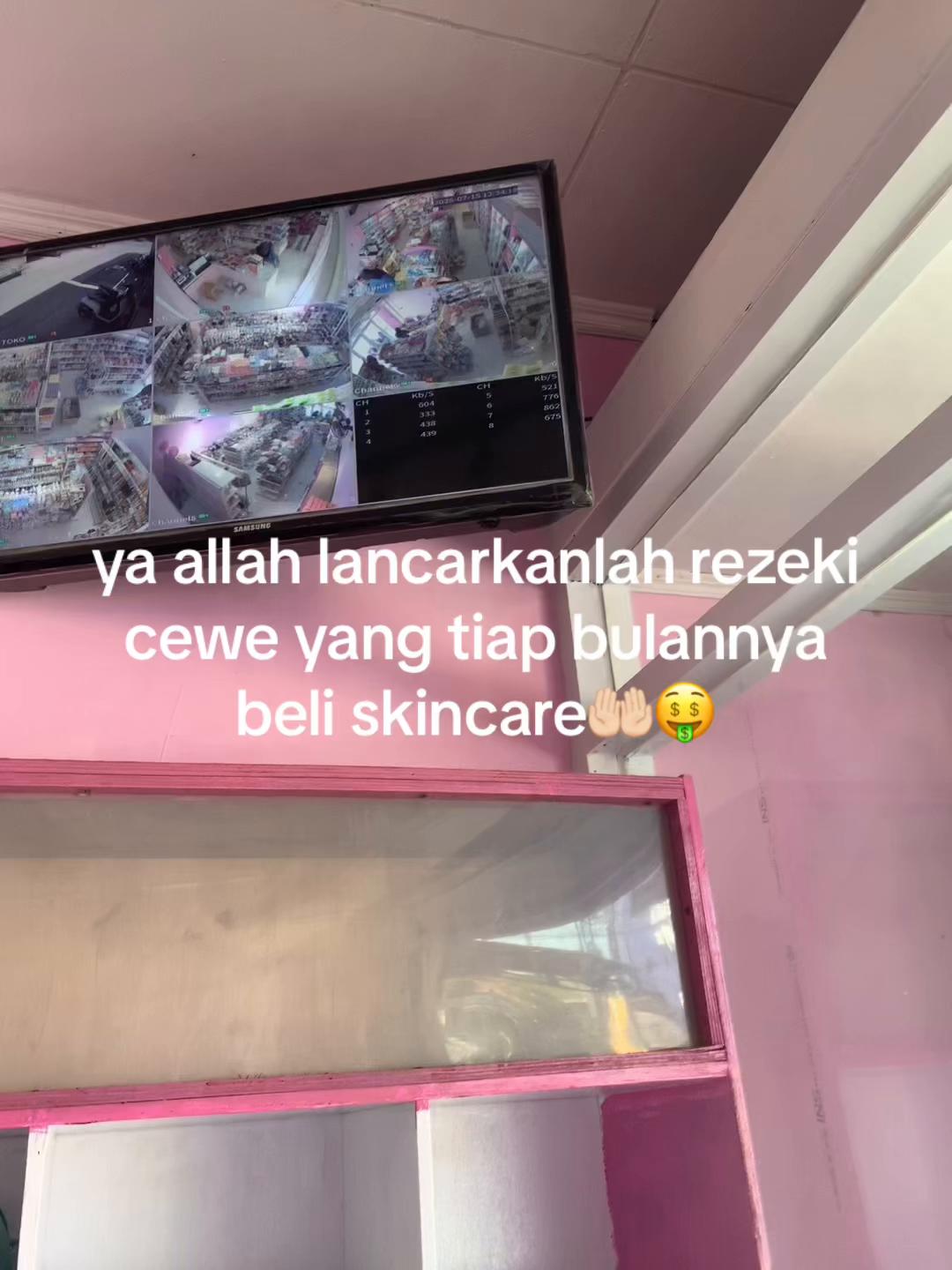 @RaraBeauty_Comal