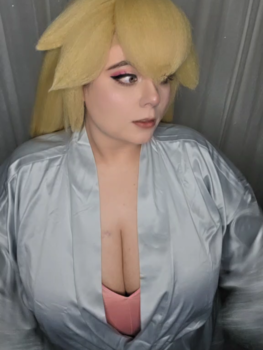 @AJ Bug Cosplay