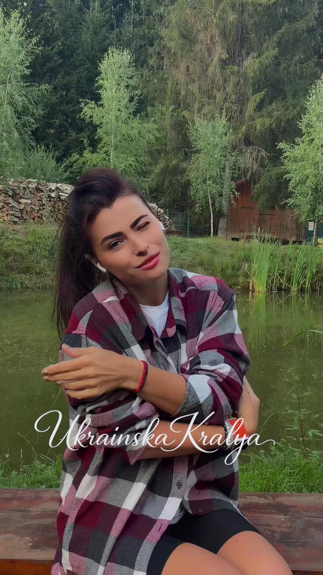 @UkrainskaKralya