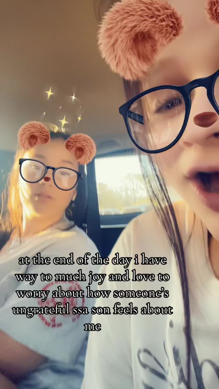 @Madi🎀💗
