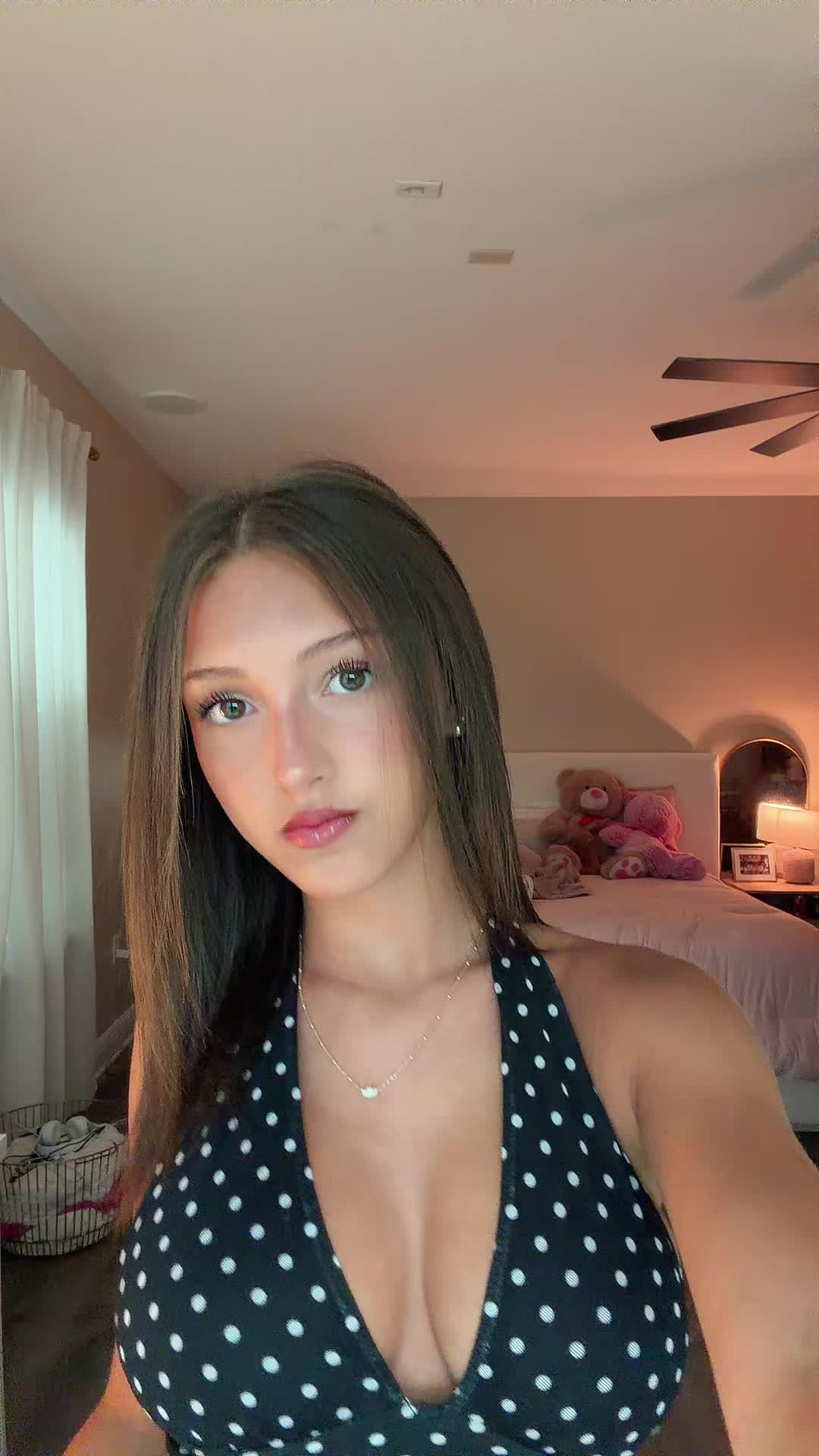 @veronicas.pr1v