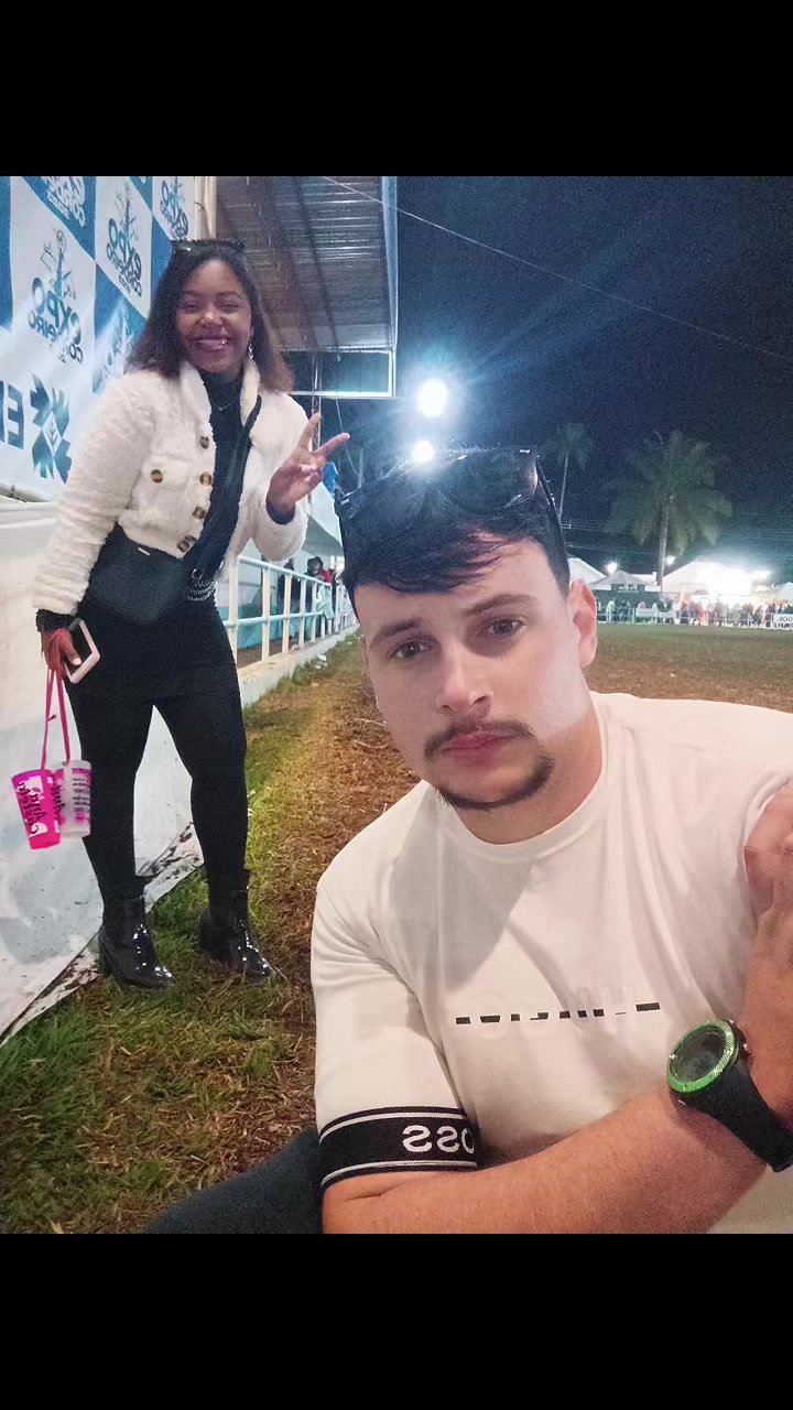 @Raissinha❤️