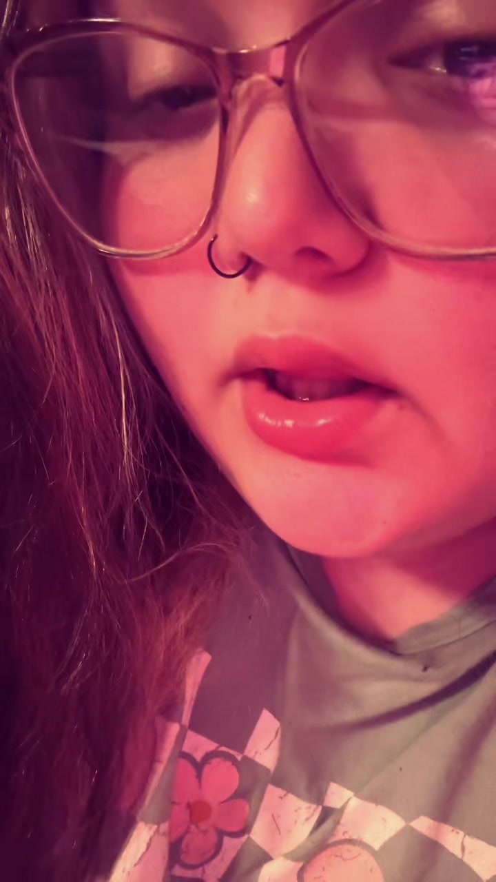 @_pyt_Josie_