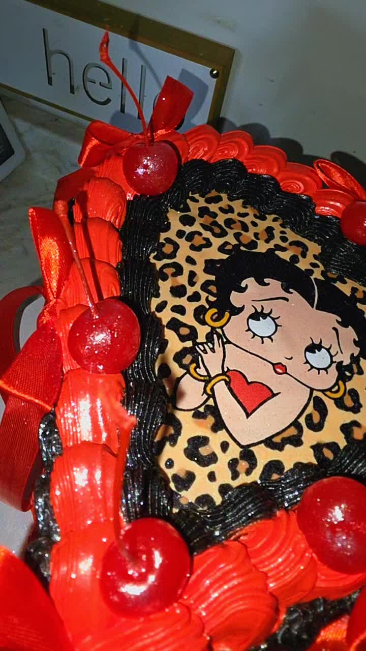 @AmazingCakesByYessy