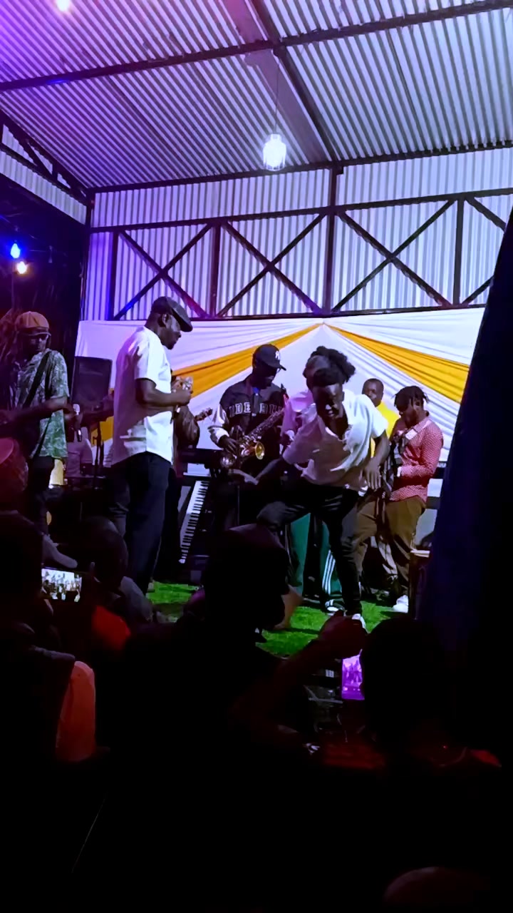@COLLO SKYZAN