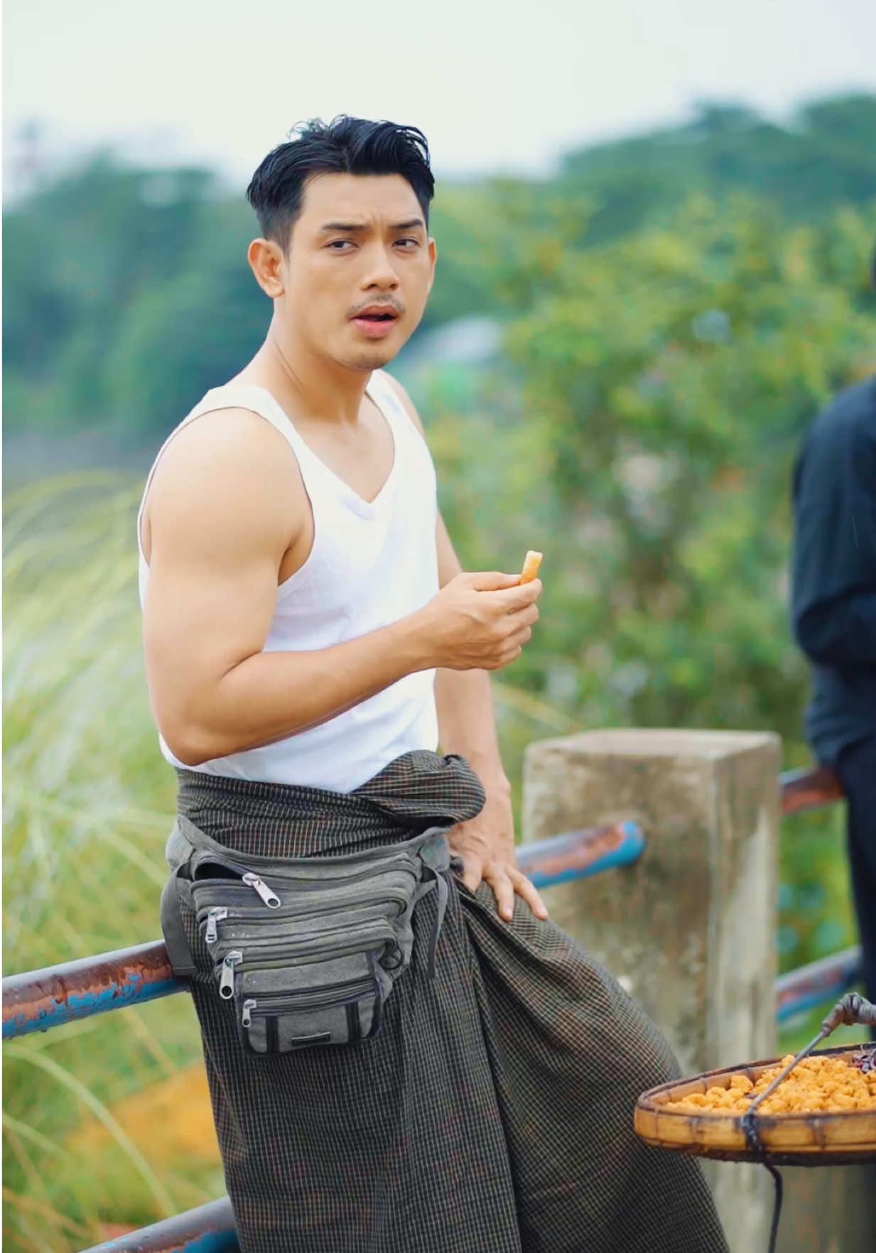 @LinAungKhit