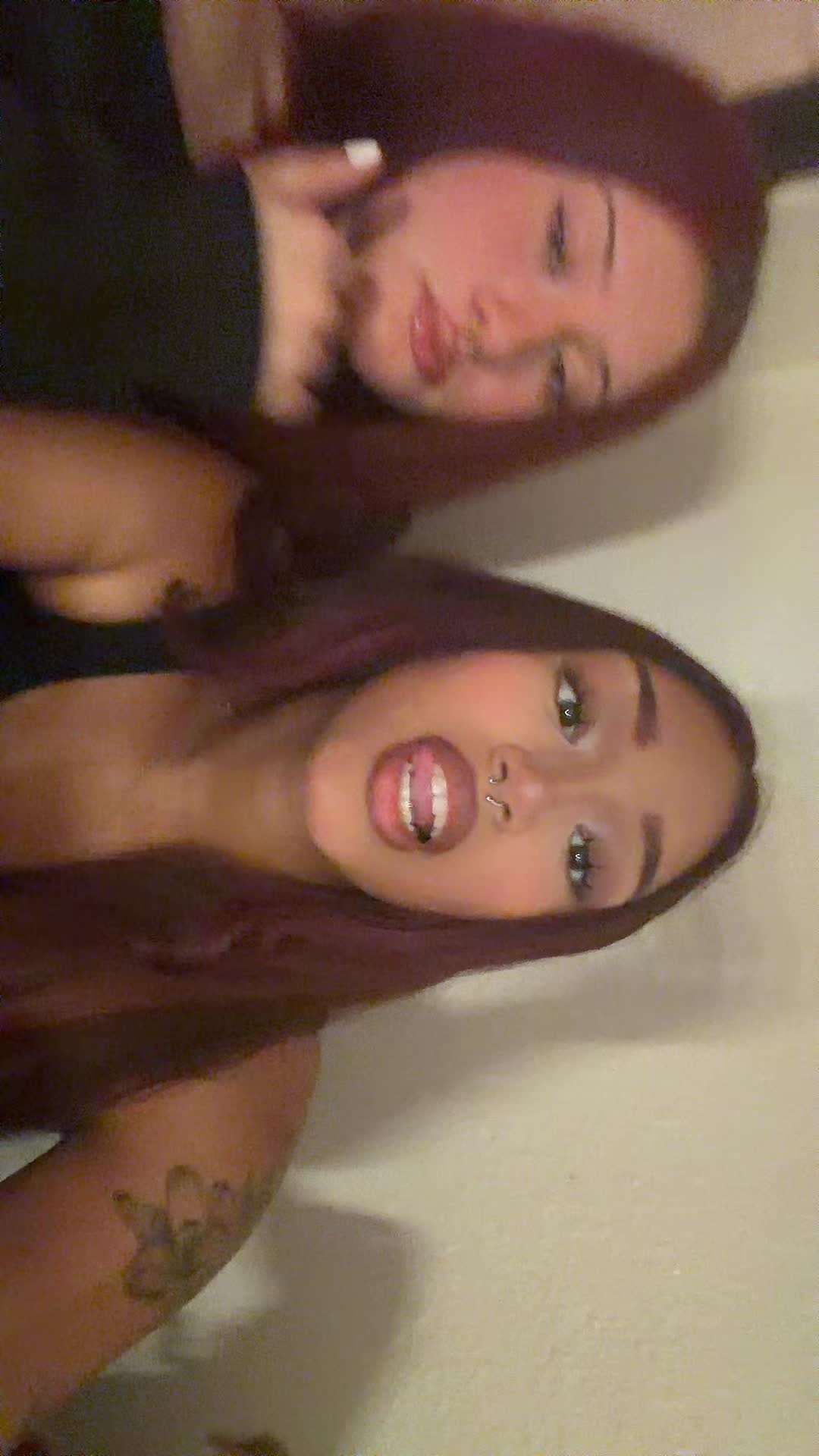 @￴￴