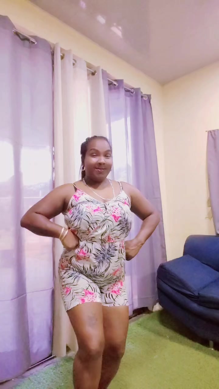 @Amanda Essequibo coast girl