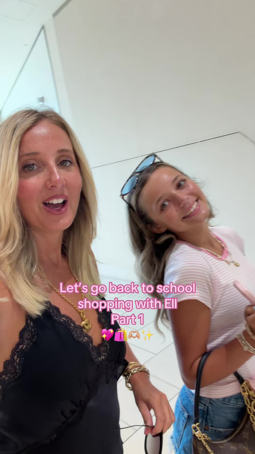 @Chas & Ell 🦋💕