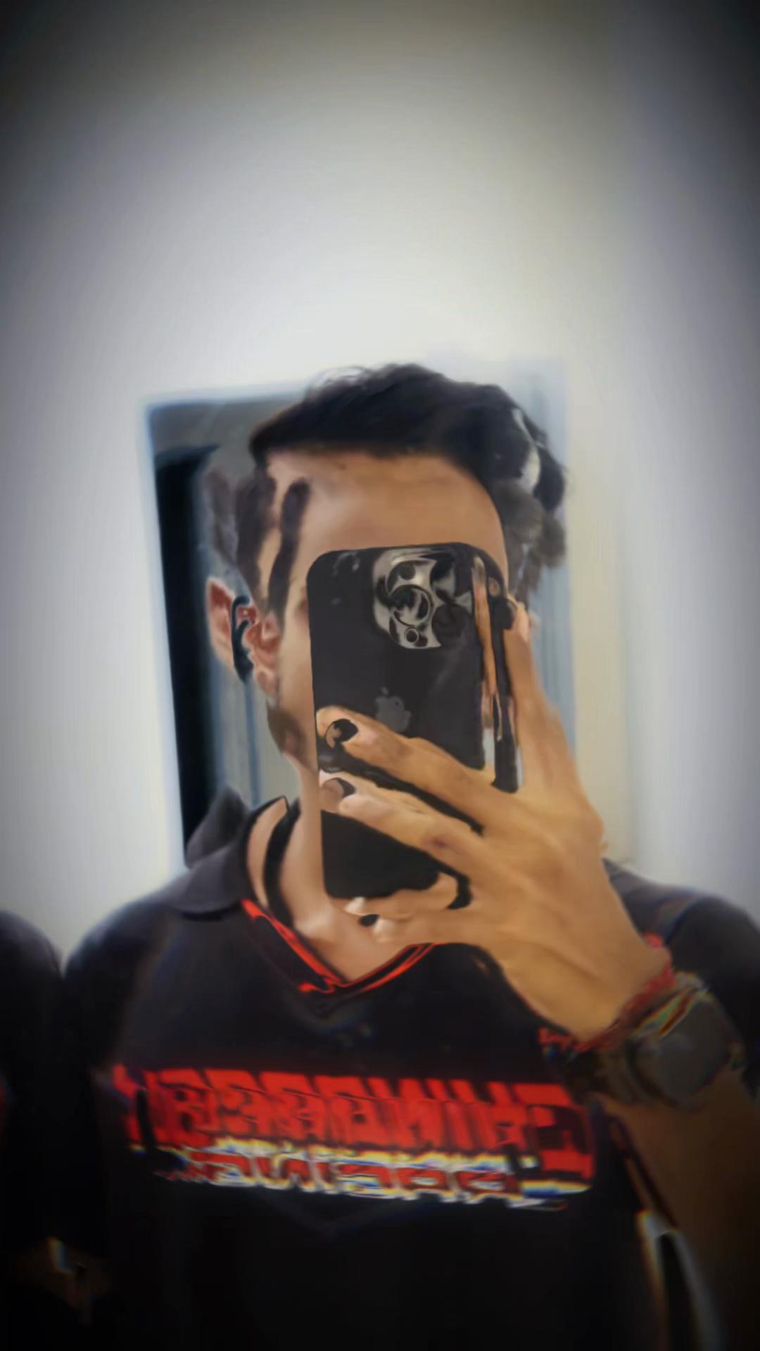 @𝓥𝓲𝓶𝓪𝓵 ⚡️