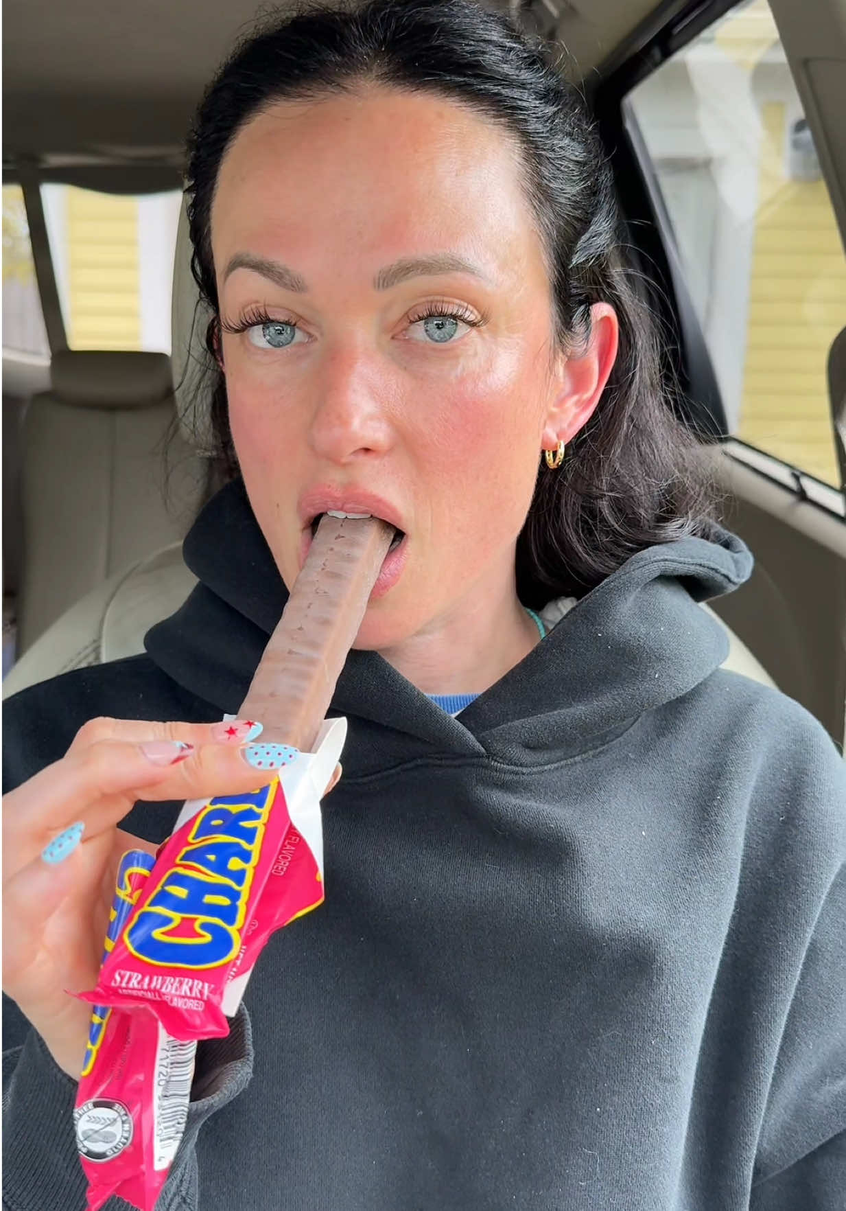@AmandaEats