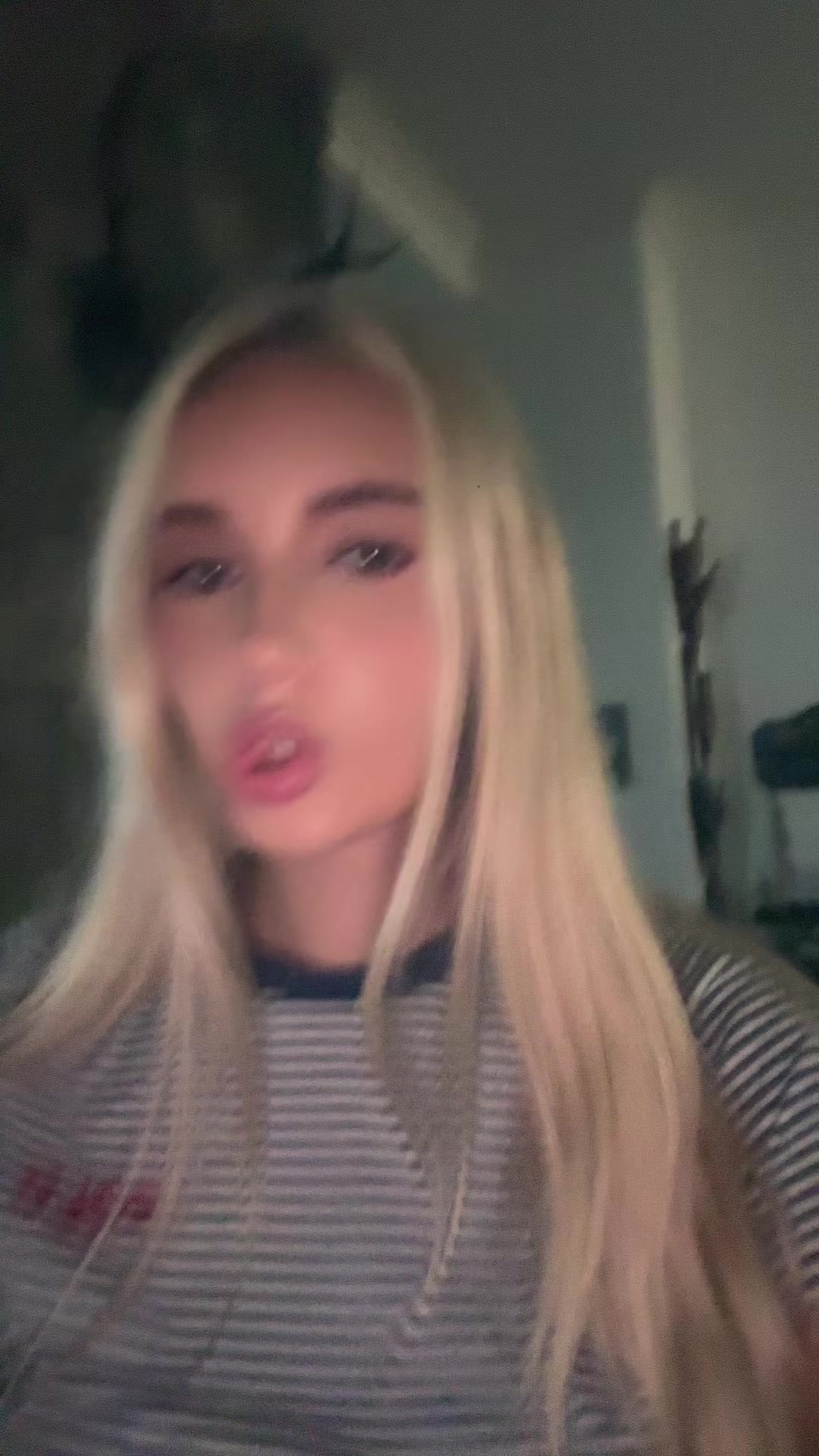 @Milania