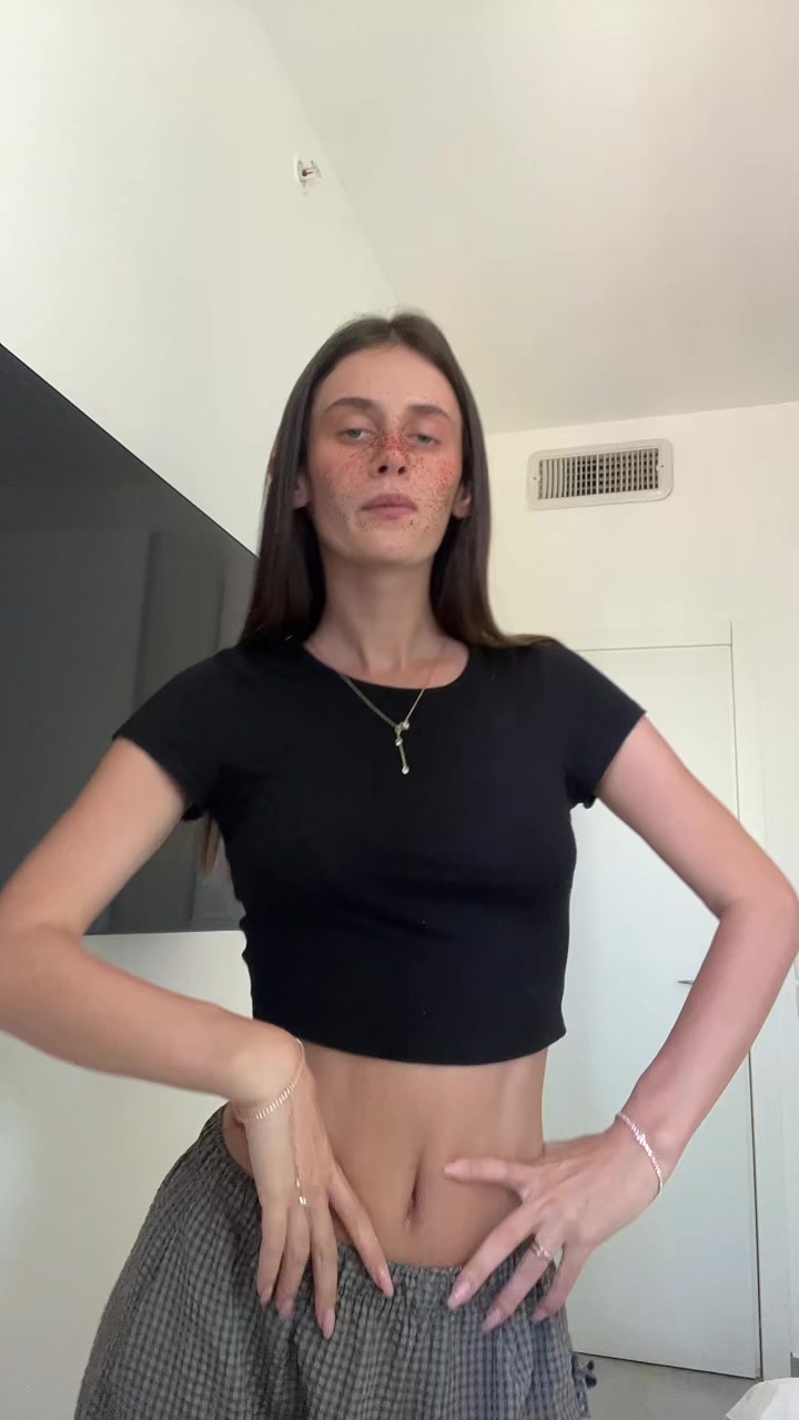 @ellaalcalay__
