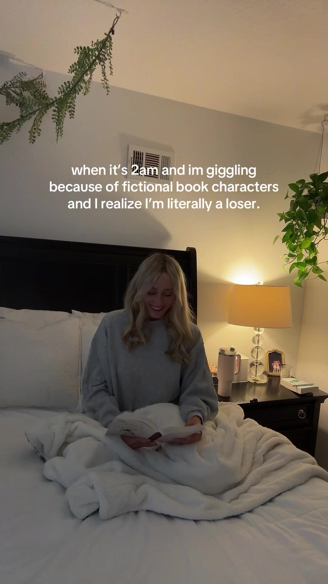 @Courtney Renée 📖