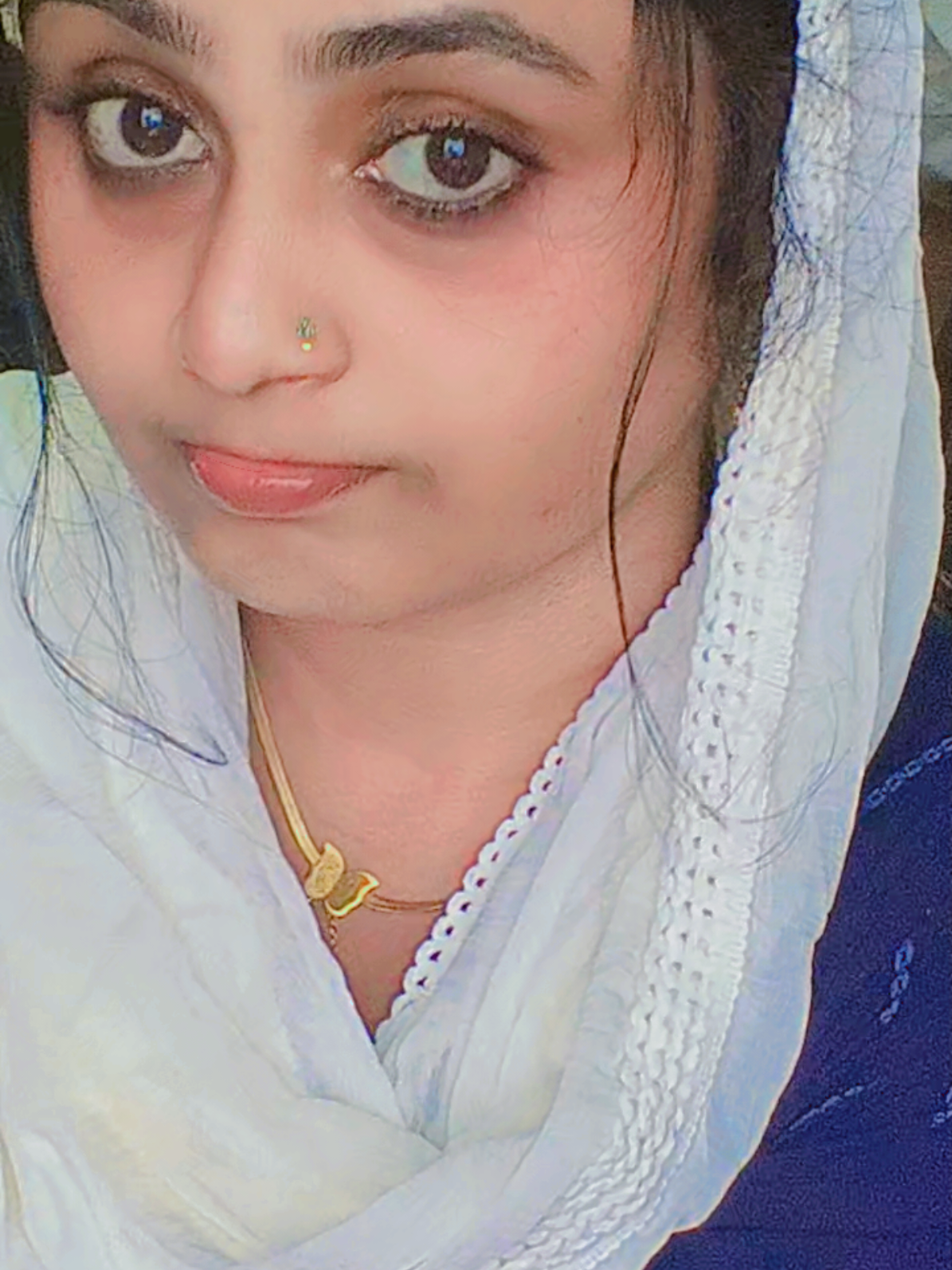 @🧿🦋DHanYA SUreSh🦋🧿