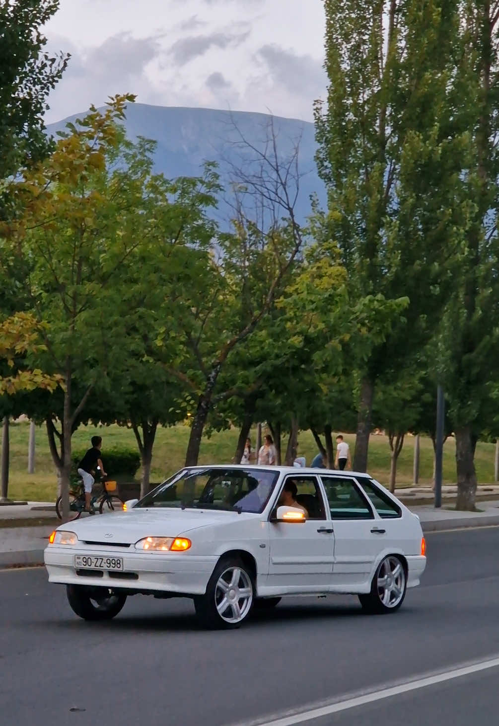 @90ZZ998