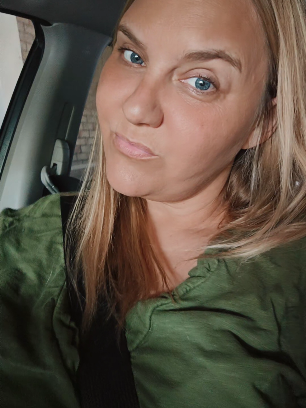 @AshleyChalet