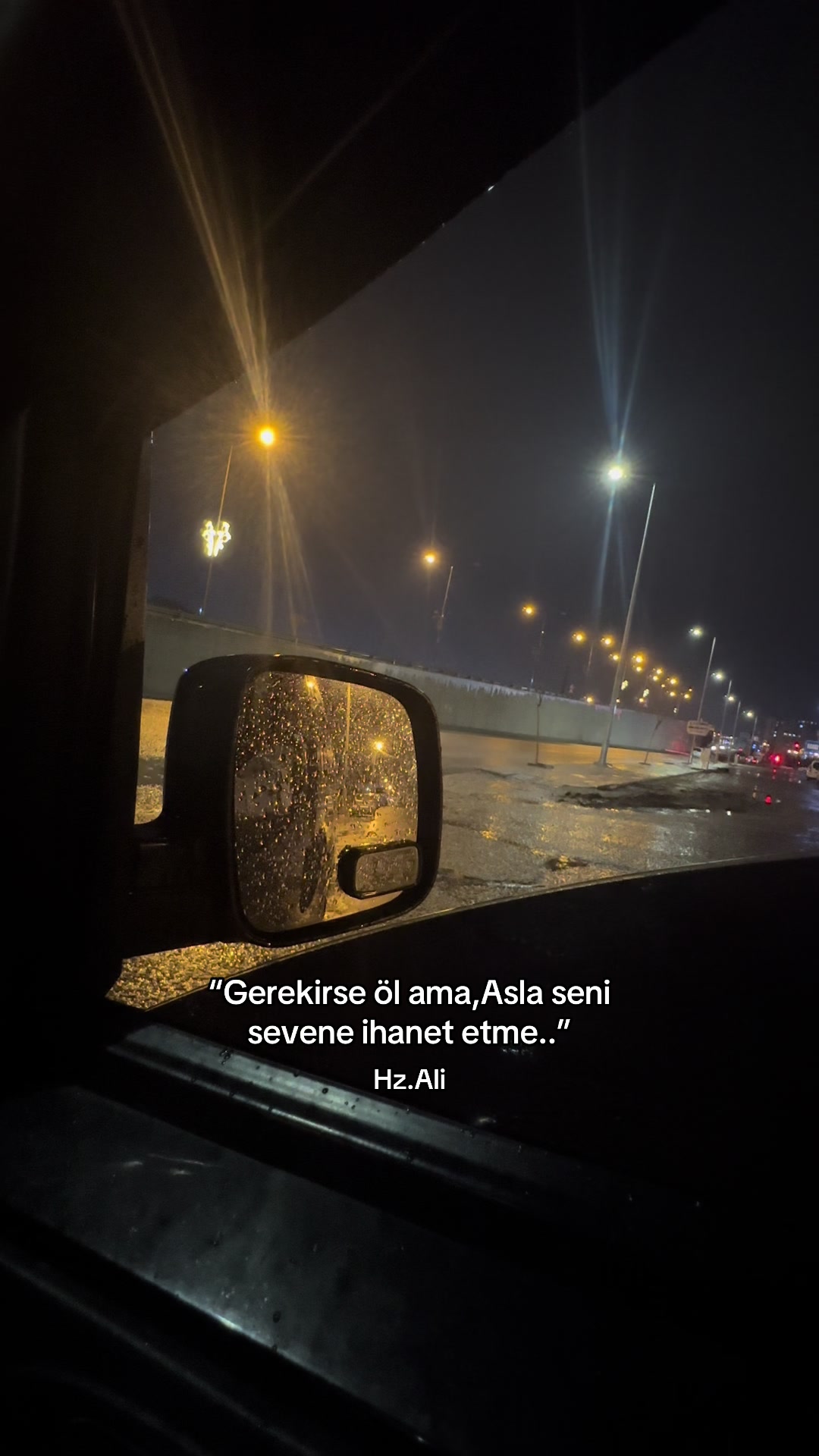 @ℰ