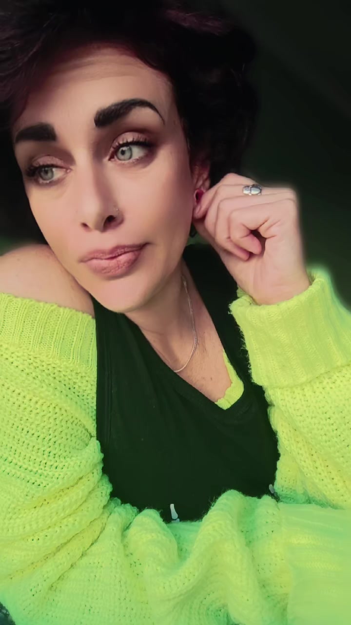 @Kat_ Landry_