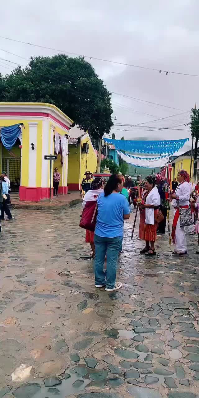 @Mi lindo Rabinal