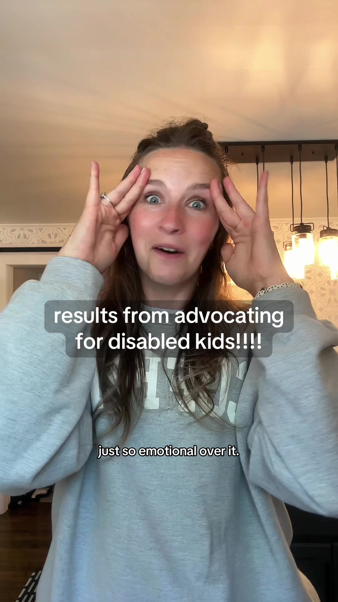 @Luci ☆ autism advocate & mom