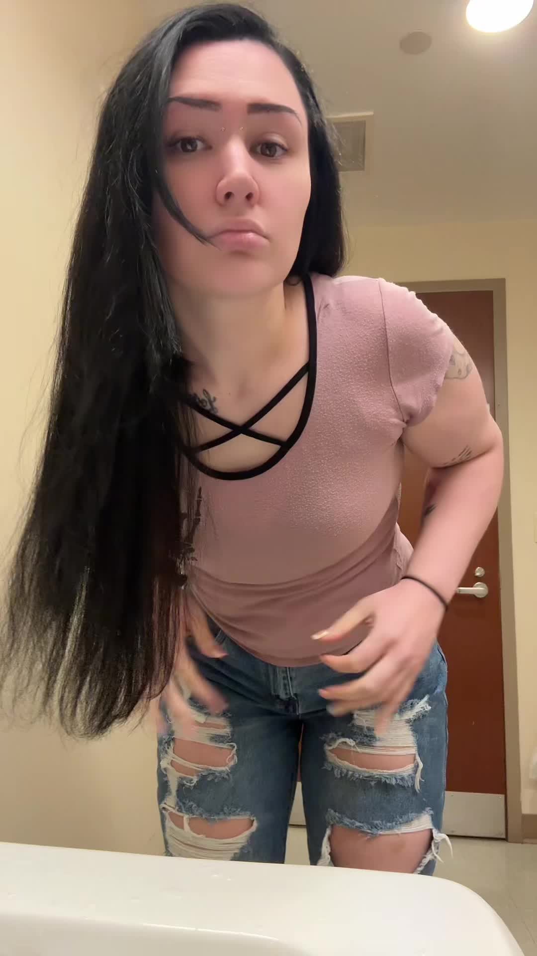 @Ashleyplusfour