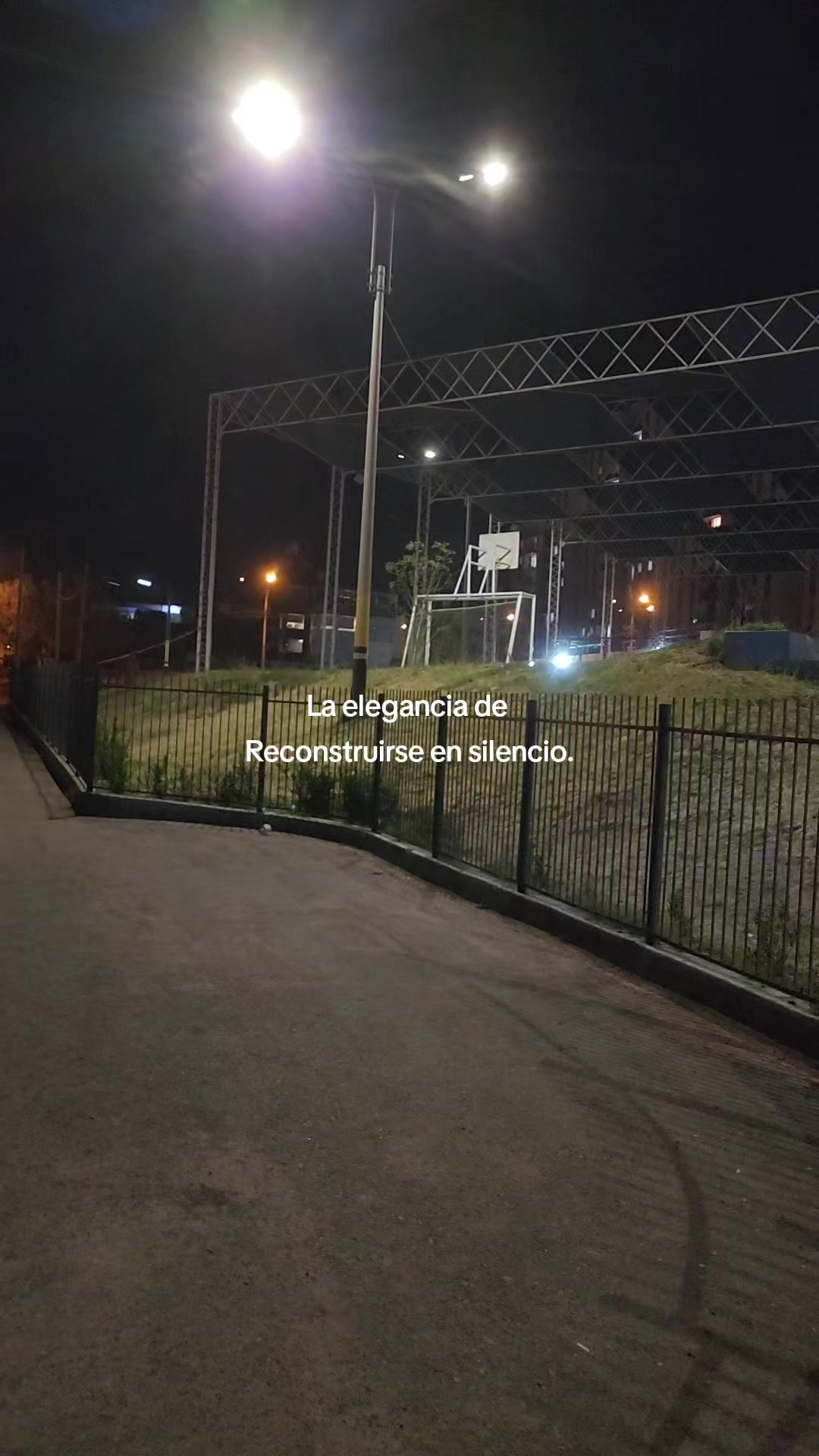 @&dagger;Egoc&eacute;ntrico&dagger;