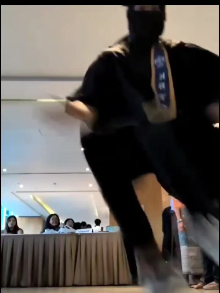 @๐๐๐ฏ๐ข๐ง..๐ธ๏ธ