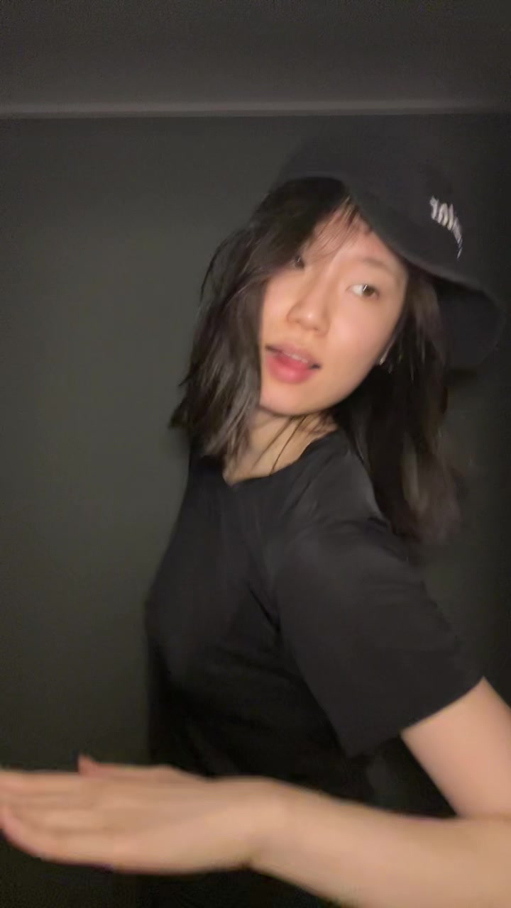 @Seline