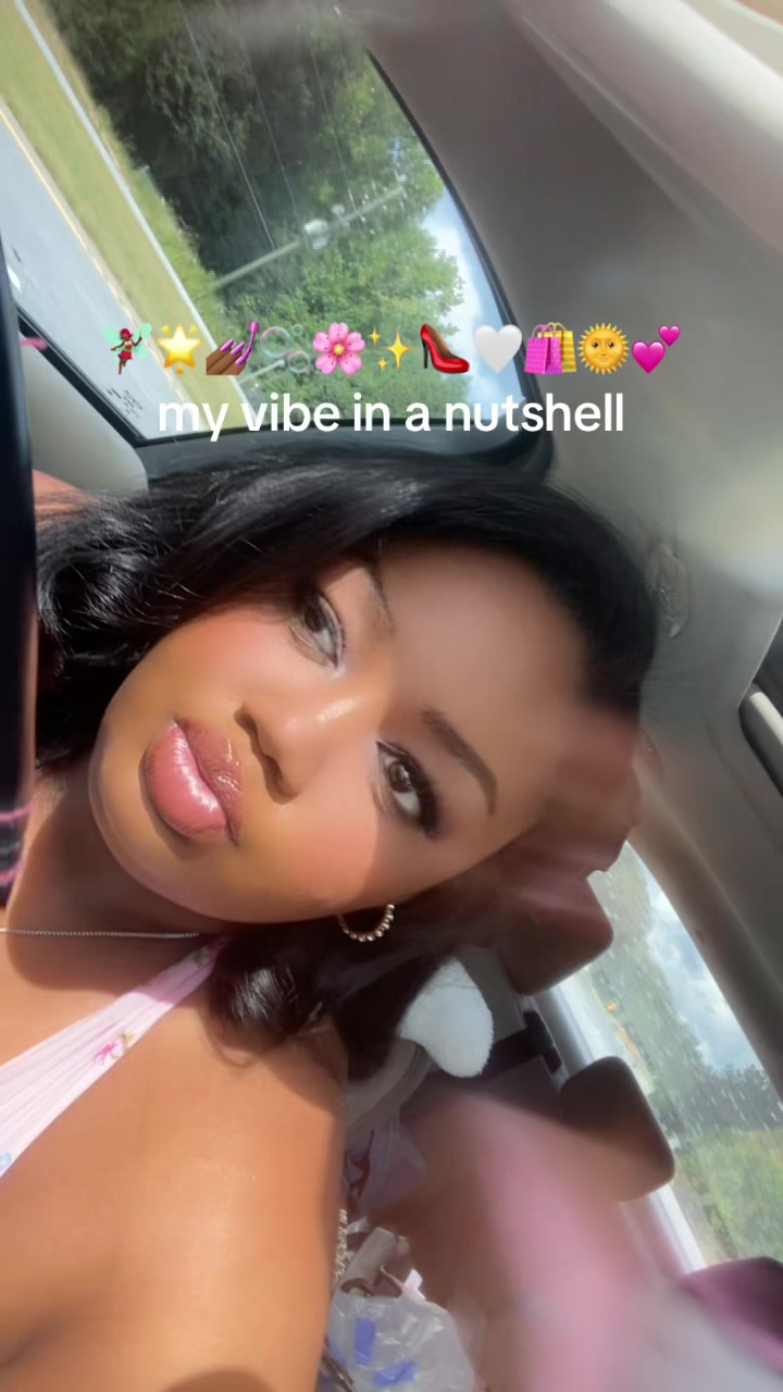 @JUST THAT GIRL ✨🌸🧚🏽♀️