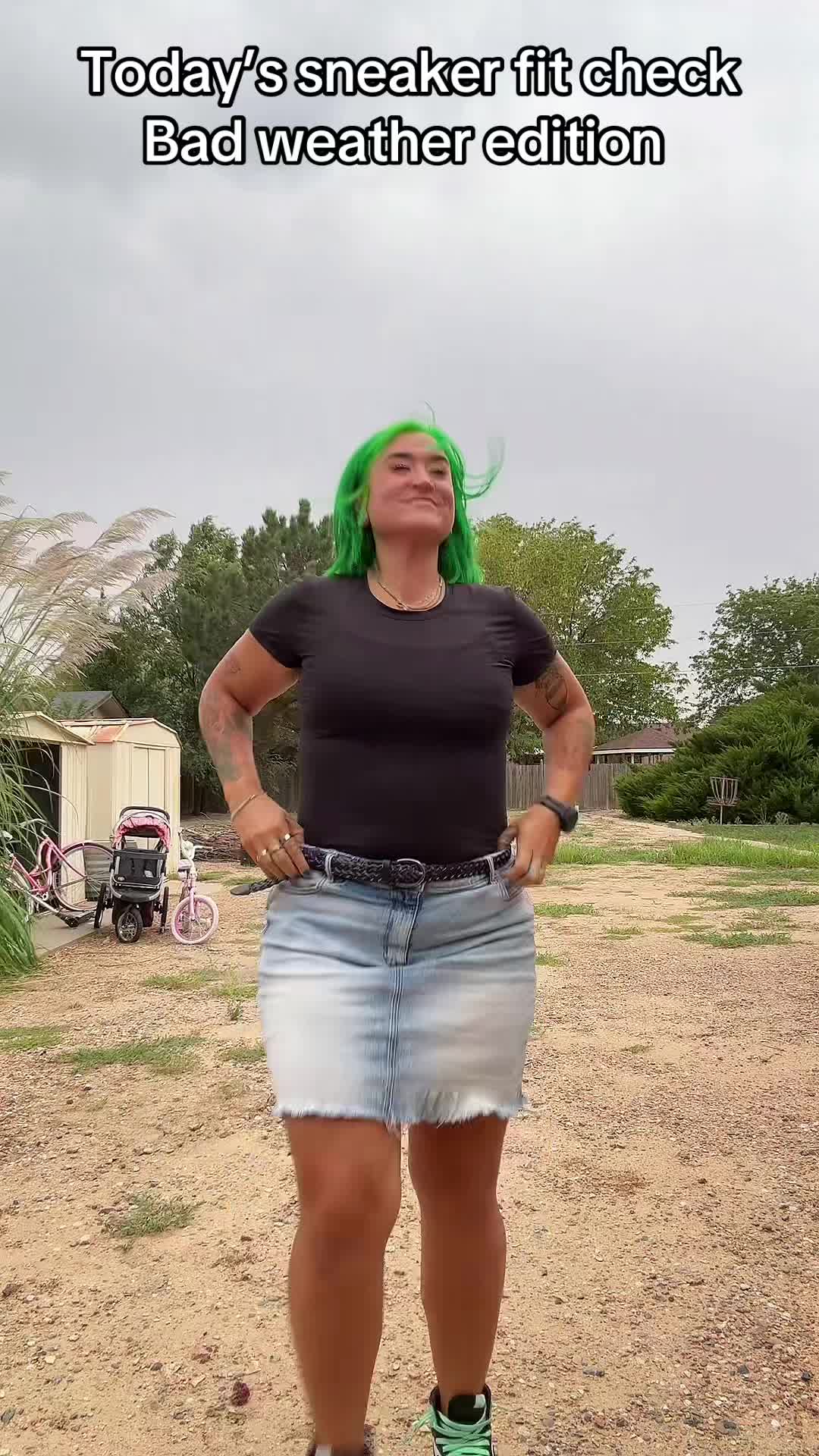 @elliethesneakermom