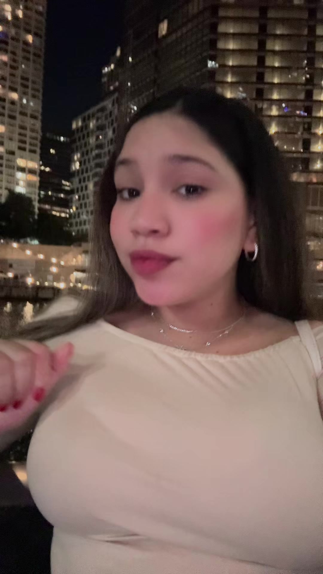 @karlynamia_