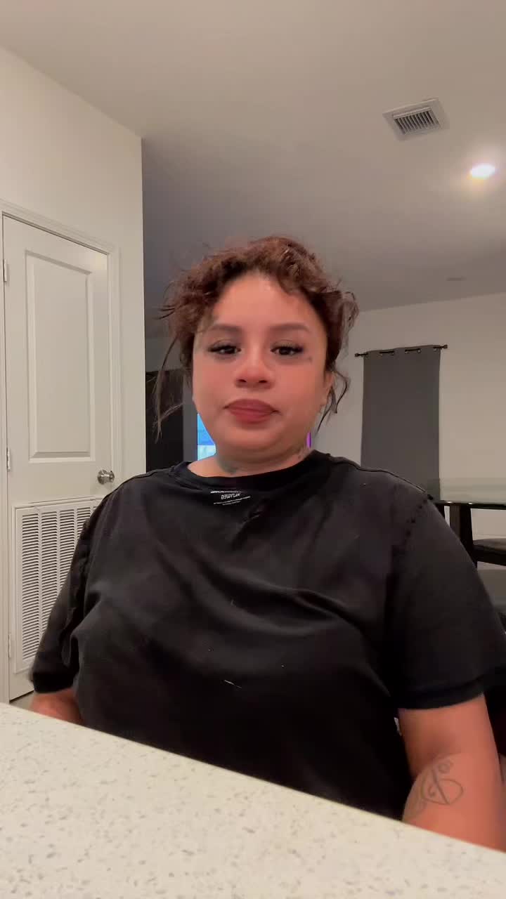 @lalalopez