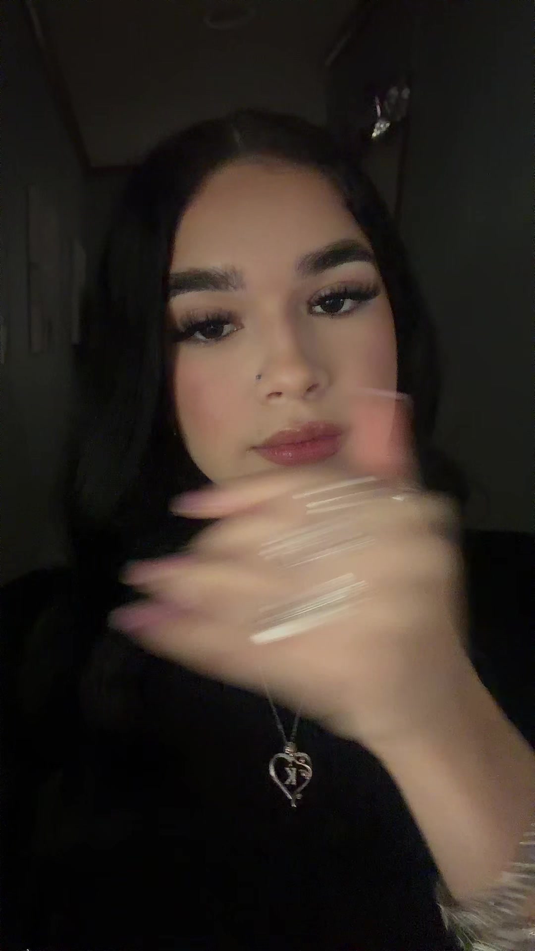 @️