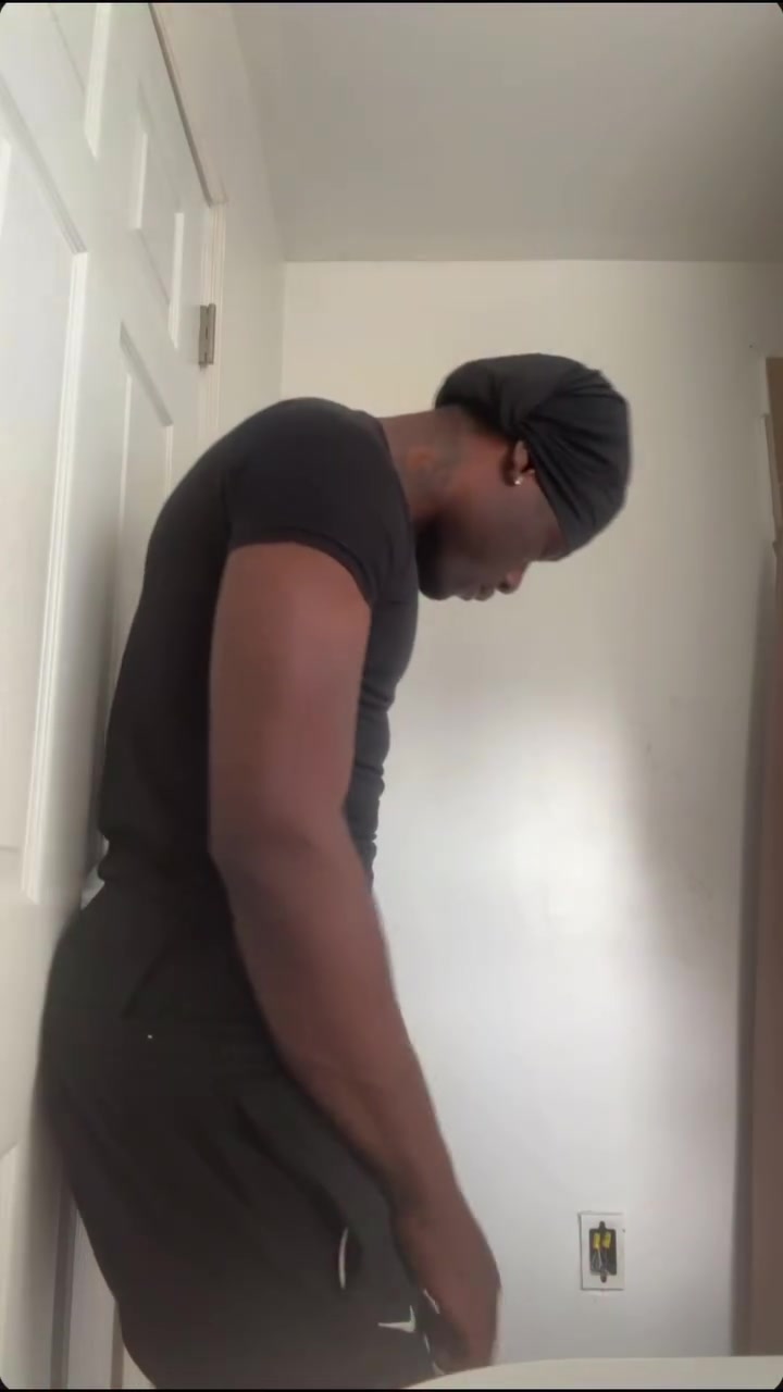 @thisnothimv