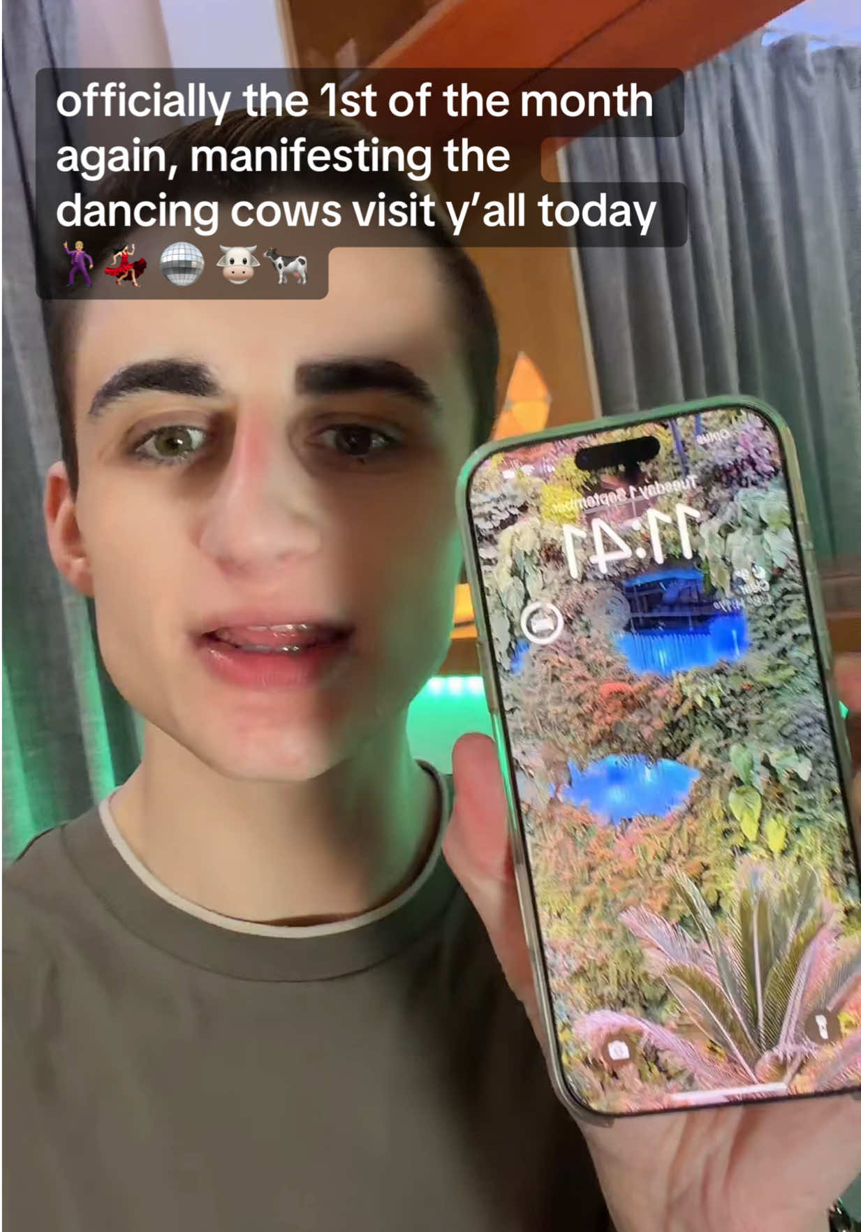 @James 🦦