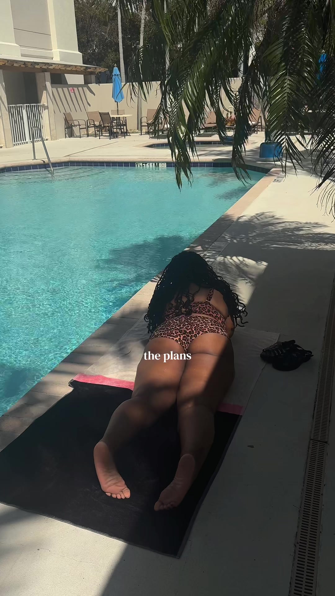 @YourHomeGirlNextDoor